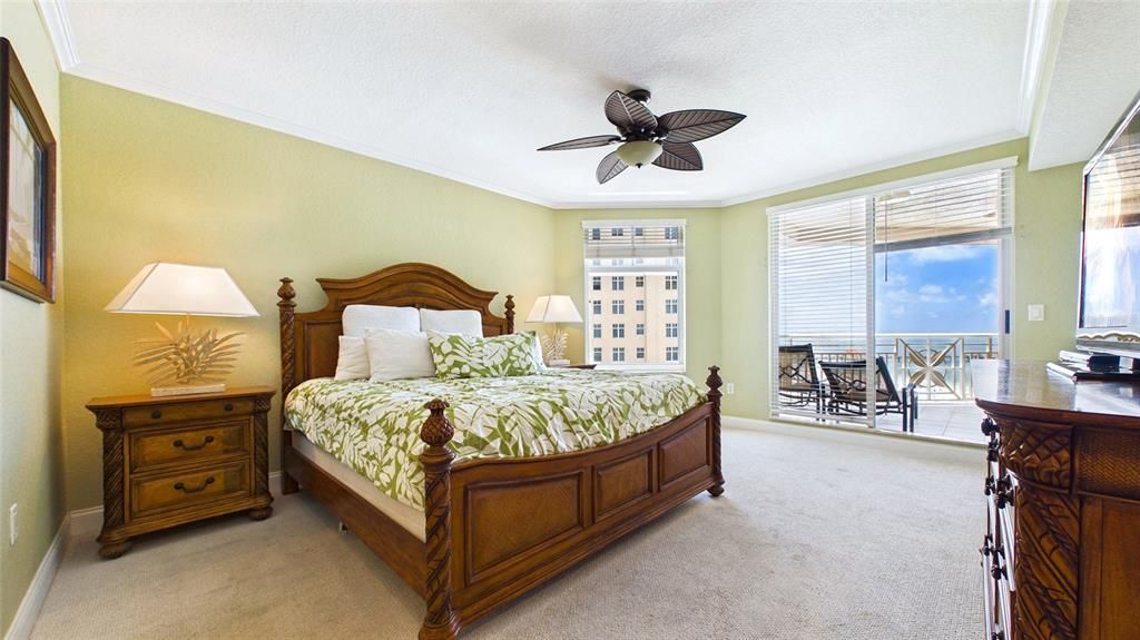 For Sale: $1,699,000 (3 beds, 2 baths, 1600 Square Feet)