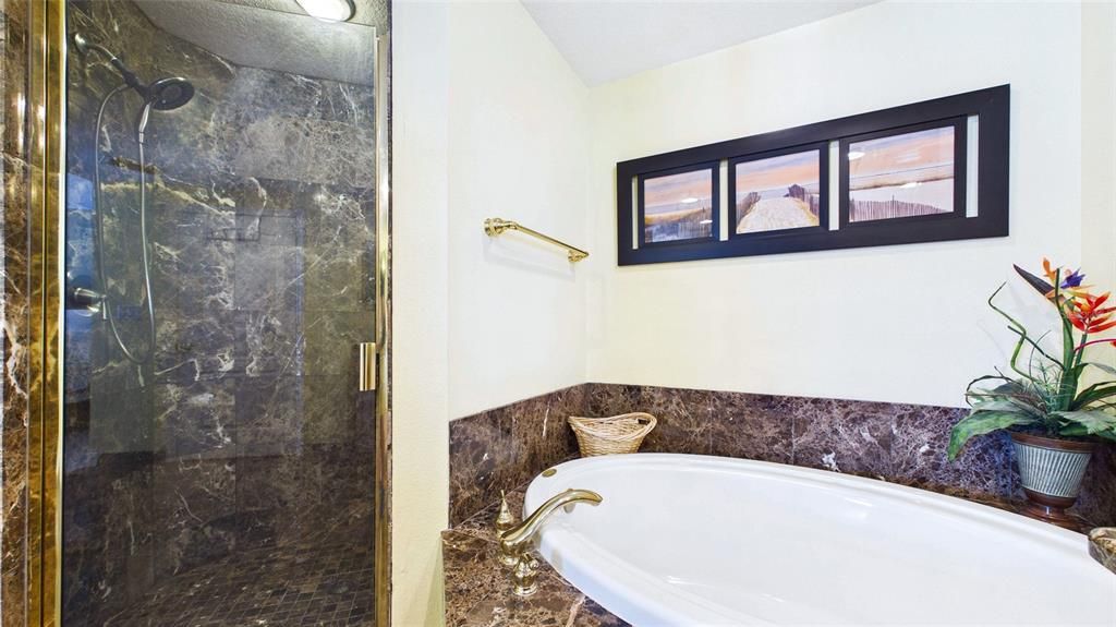 For Sale: $1,699,000 (3 beds, 2 baths, 1600 Square Feet)