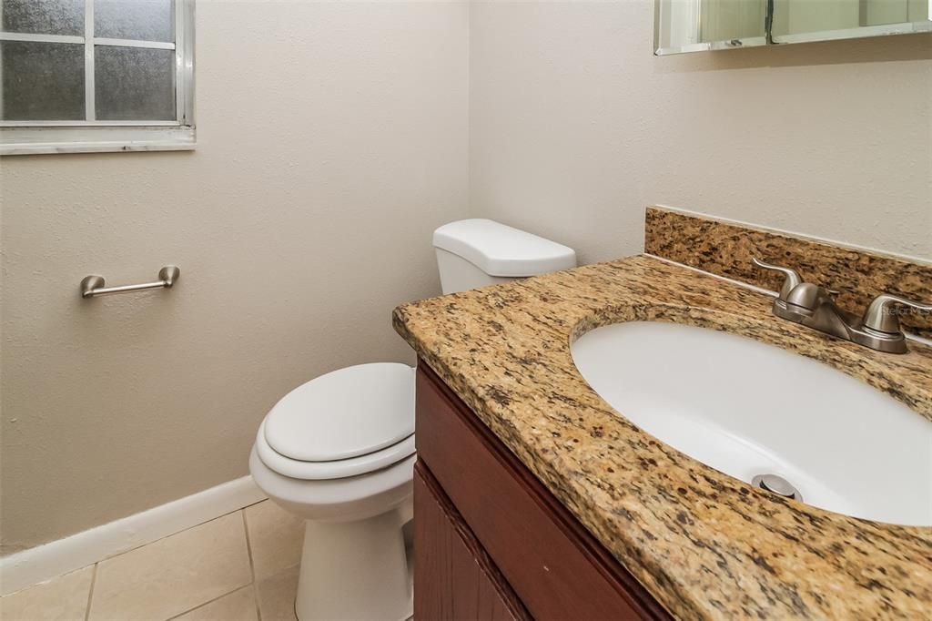 For Sale: $450,000 (4 beds, 2 baths, 1871 Square Feet)