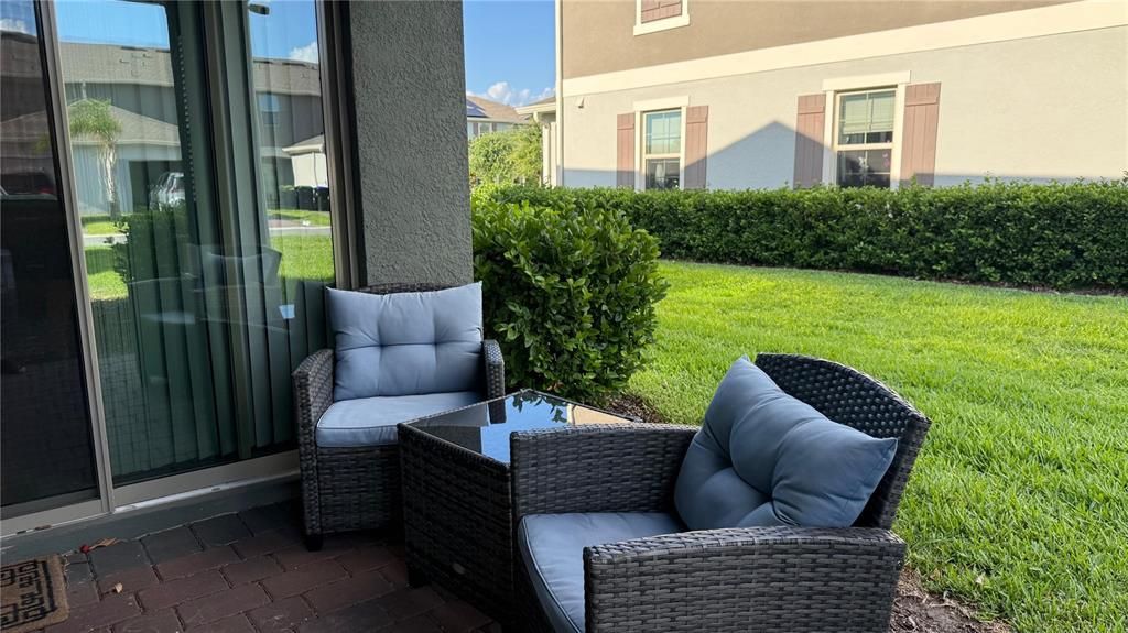 For Rent: $2,850 (3 beds, 2 baths, 1814 Square Feet)
