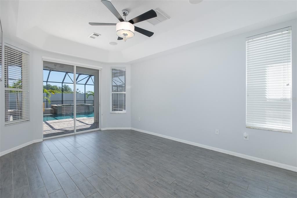 En Venta: $595,000 (5 camas, 3 baños, 2176 Pies cuadrados)
