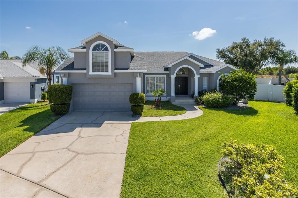 En Venta: $595,000 (5 camas, 3 baños, 2176 Pies cuadrados)