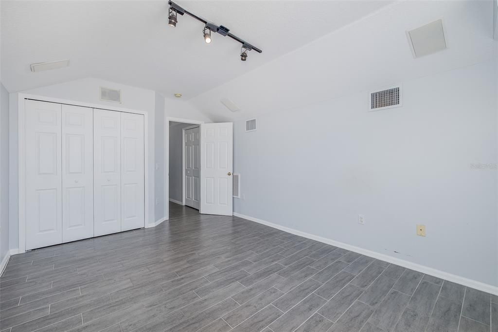 En Venta: $595,000 (5 camas, 3 baños, 2176 Pies cuadrados)