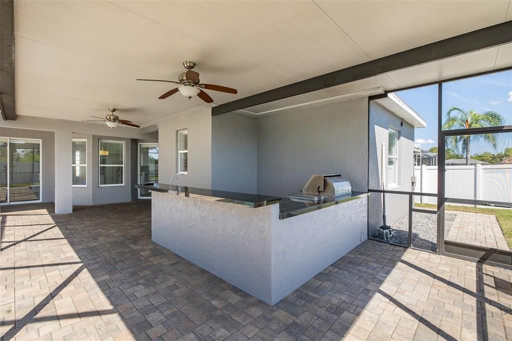 En Venta: $595,000 (5 camas, 3 baños, 2176 Pies cuadrados)