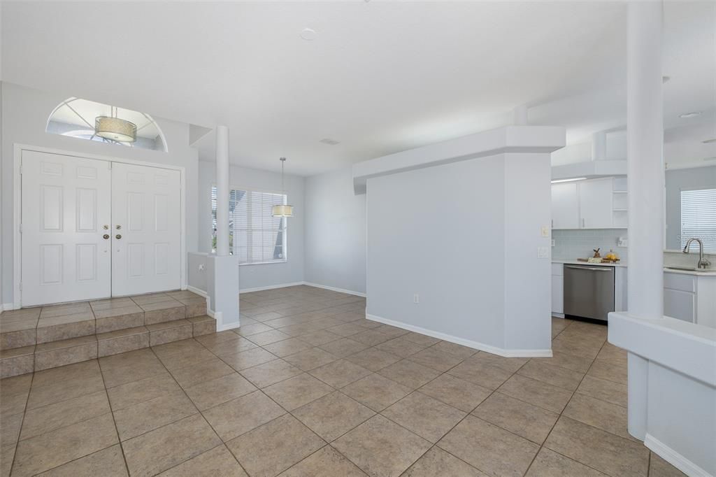En Venta: $595,000 (5 camas, 3 baños, 2176 Pies cuadrados)