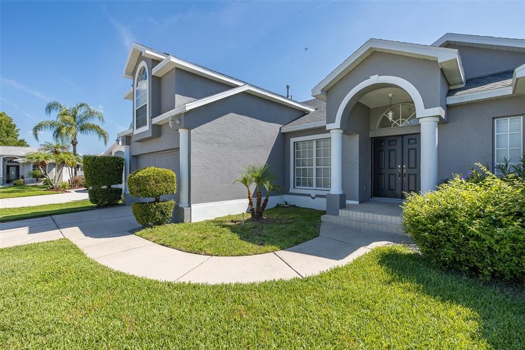 En Venta: $595,000 (5 camas, 3 baños, 2176 Pies cuadrados)
