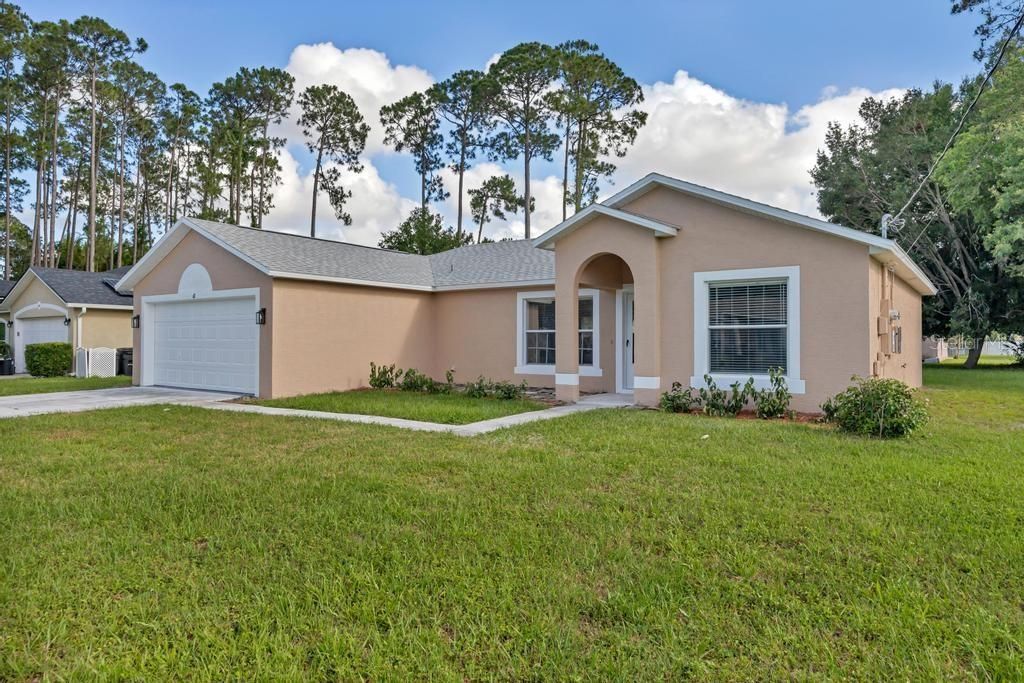 For Sale: $289,990 (3 beds, 2 baths, 1381 Square Feet)