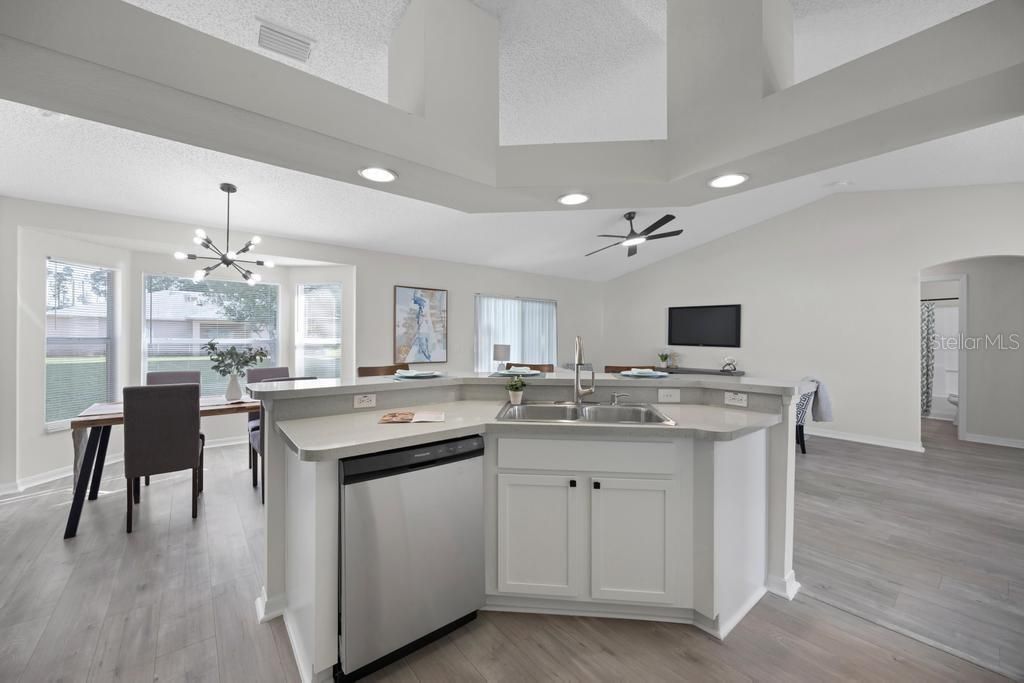 For Sale: $289,990 (3 beds, 2 baths, 1381 Square Feet)