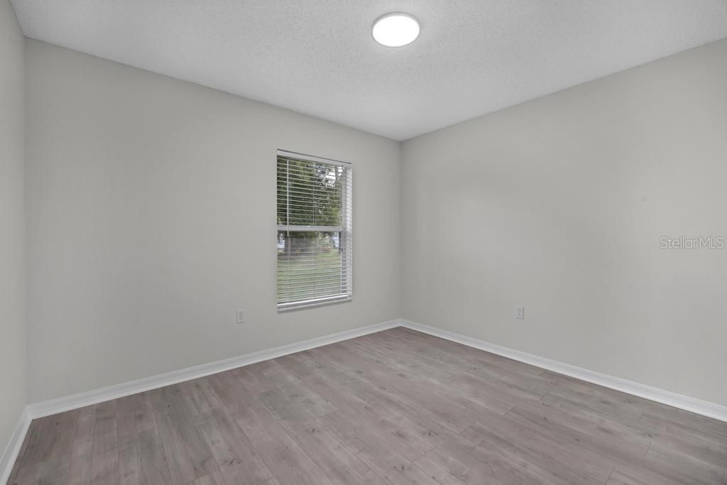 For Sale: $289,990 (3 beds, 2 baths, 1381 Square Feet)