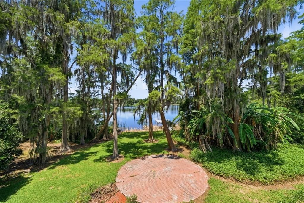 For Sale: $1,500,000 (6 beds, 4 baths, 5311 Square Feet)