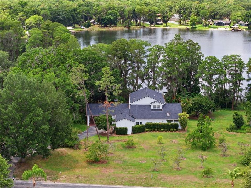 For Sale: $1,500,000 (6 beds, 4 baths, 5311 Square Feet)