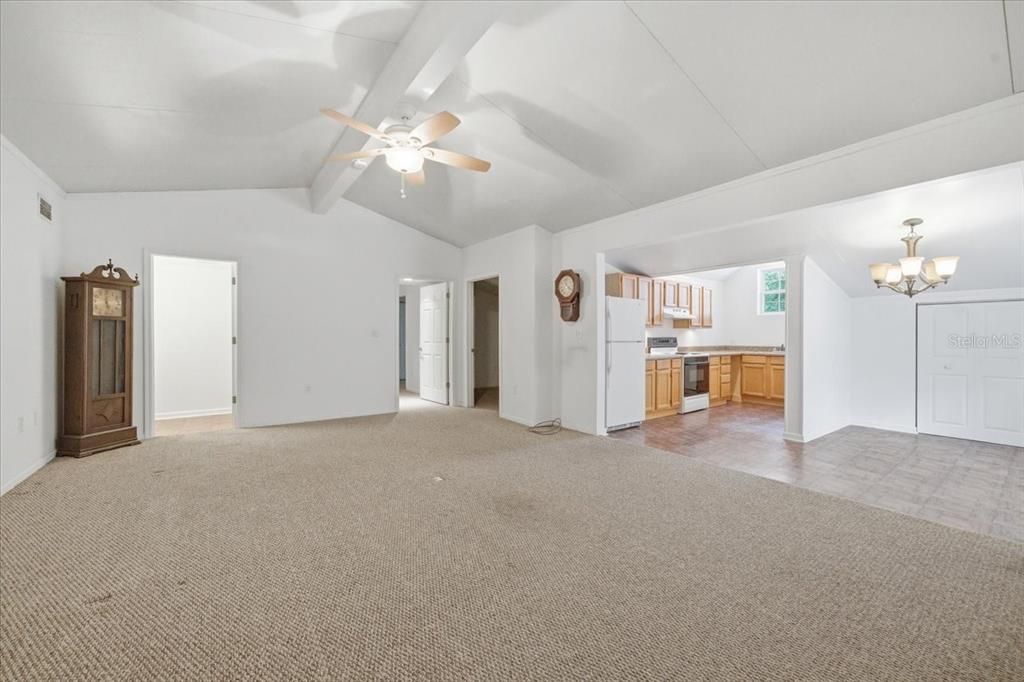 For Sale: $1,500,000 (6 beds, 4 baths, 5311 Square Feet)