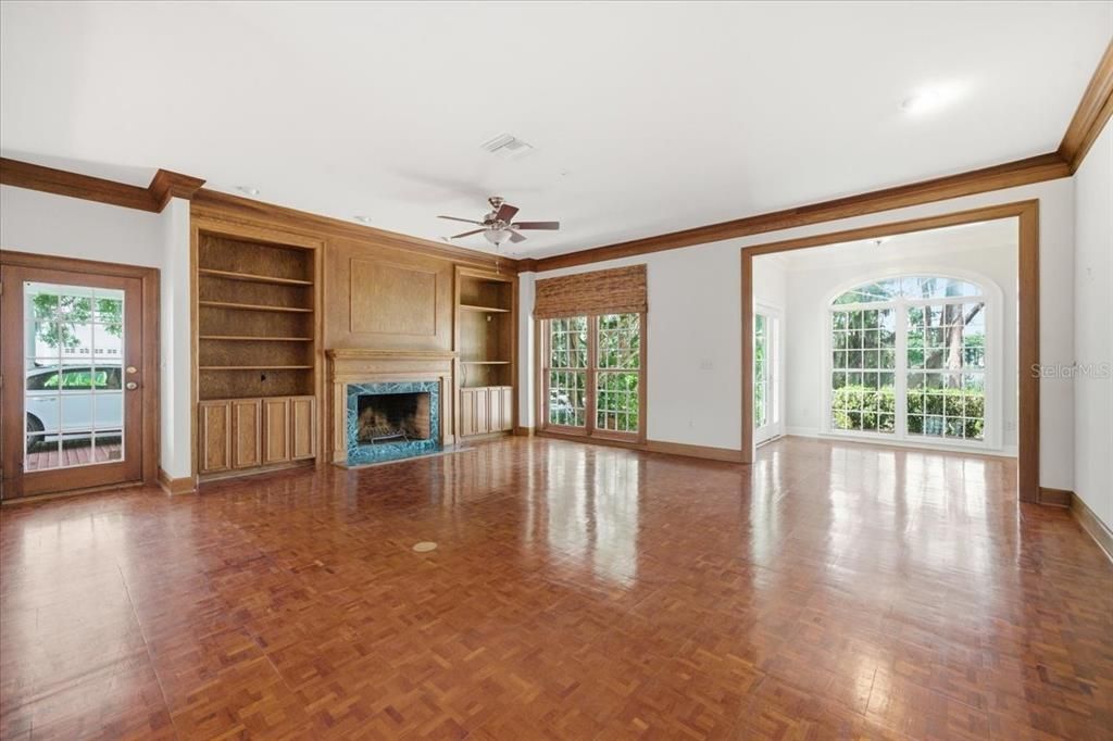 For Sale: $1,500,000 (6 beds, 4 baths, 5311 Square Feet)