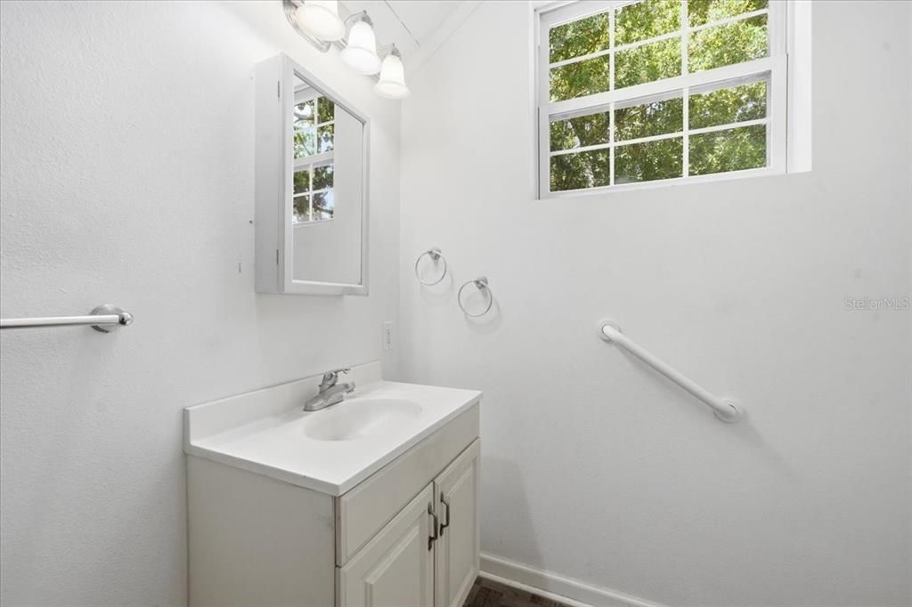 For Sale: $1,500,000 (6 beds, 4 baths, 5311 Square Feet)