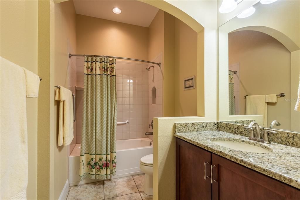 Active With Contract: $465,000 (4 beds, 2 baths, 2076 Square Feet)