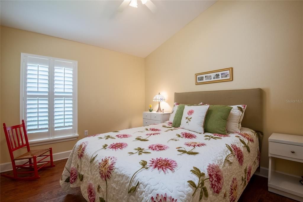 Active With Contract: $465,000 (4 beds, 2 baths, 2076 Square Feet)