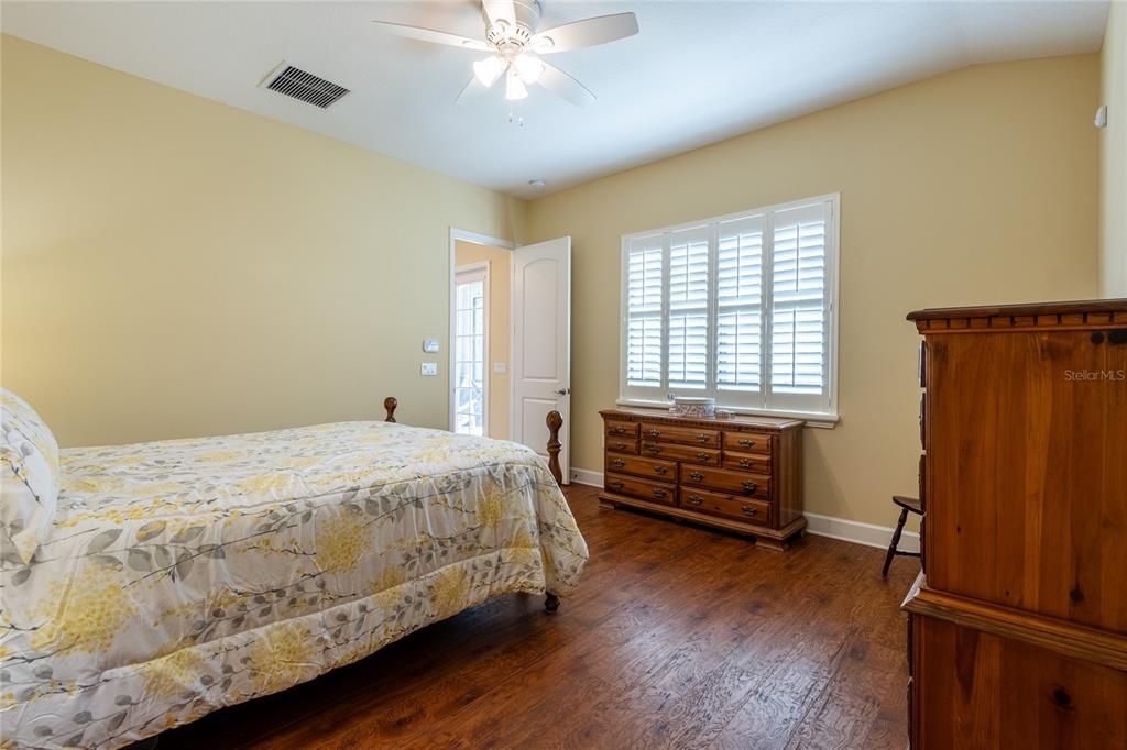 Active With Contract: $465,000 (4 beds, 2 baths, 2076 Square Feet)