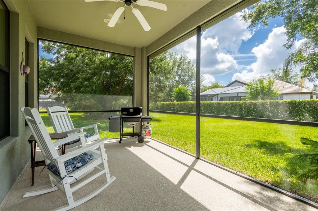 Active With Contract: $465,000 (4 beds, 2 baths, 2076 Square Feet)