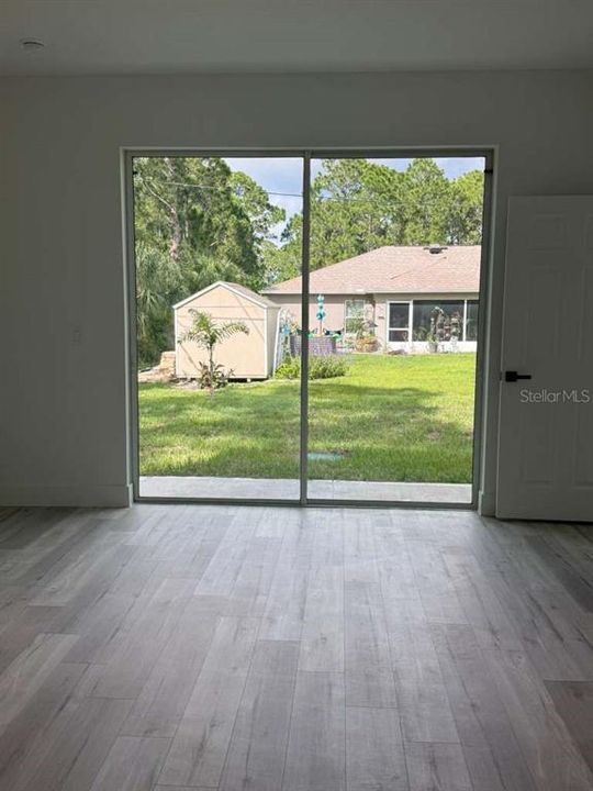 For Sale: $439,900 (3 beds, 2 baths, 1967 Square Feet)