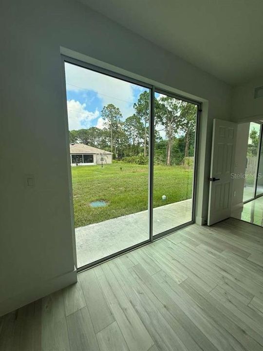 For Sale: $439,900 (3 beds, 2 baths, 1967 Square Feet)