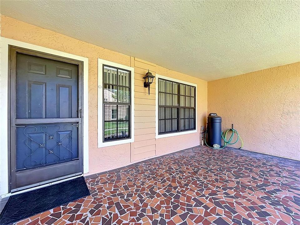 For Sale: $207,000 (2 beds, 2 baths, 1174 Square Feet)