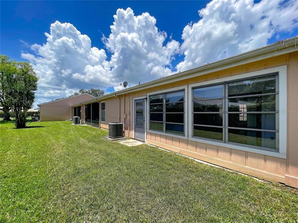 For Sale: $207,000 (2 beds, 2 baths, 1174 Square Feet)