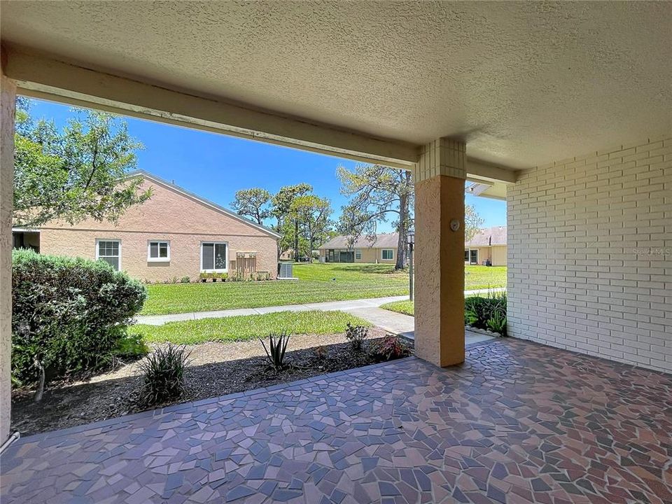 For Sale: $207,000 (2 beds, 2 baths, 1174 Square Feet)