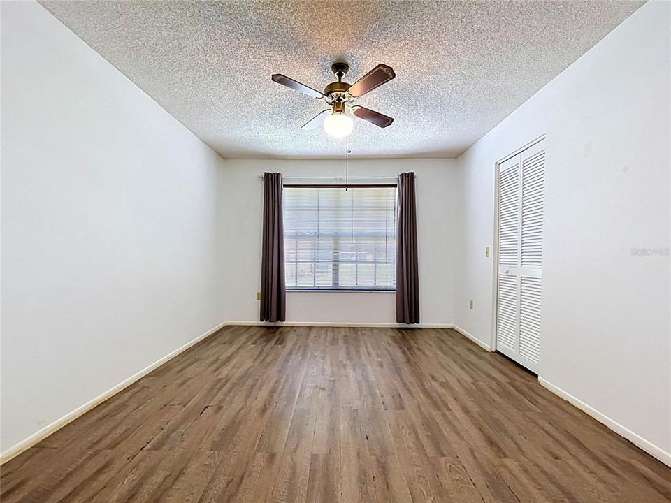 For Sale: $207,000 (2 beds, 2 baths, 1174 Square Feet)