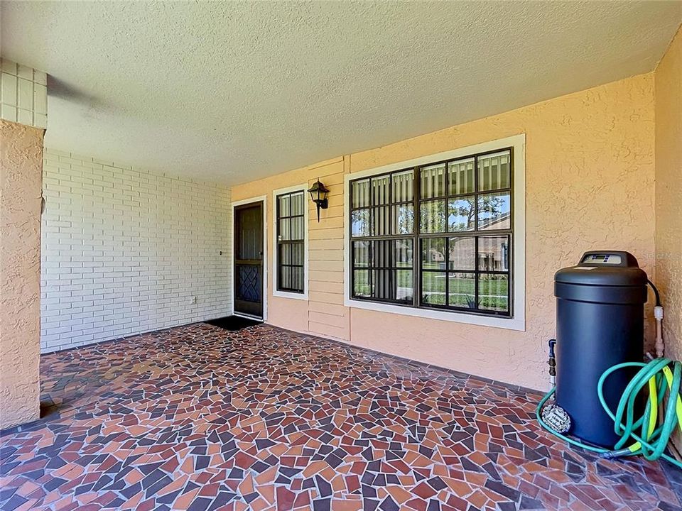 For Sale: $207,000 (2 beds, 2 baths, 1174 Square Feet)