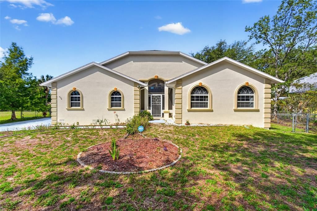 For Sale: $780,000 (4 beds, 4 baths, 4148 Square Feet)