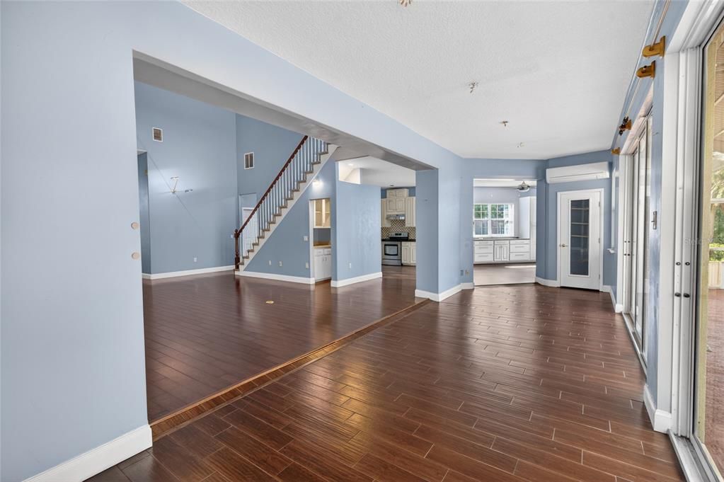 For Sale: $780,000 (4 beds, 4 baths, 4148 Square Feet)