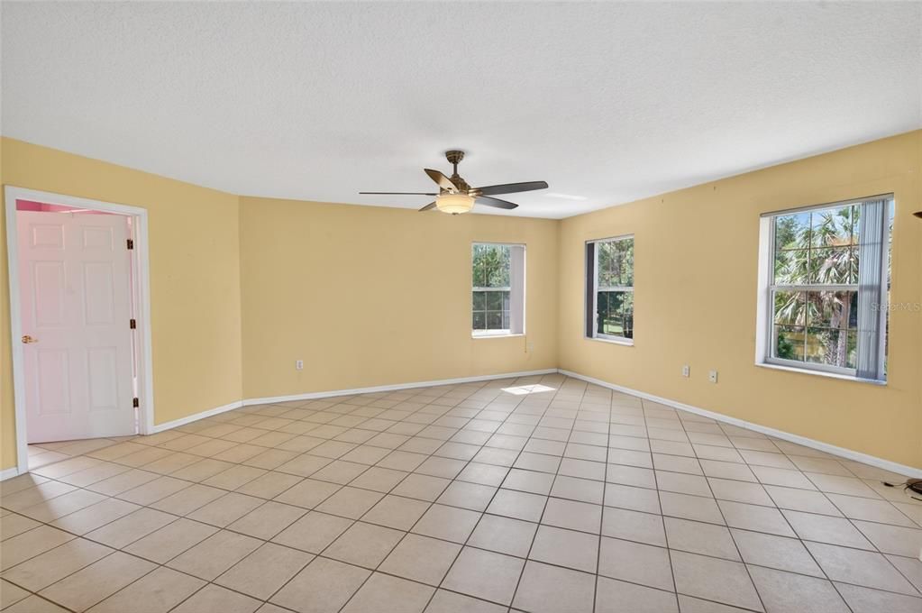 For Sale: $780,000 (4 beds, 4 baths, 4148 Square Feet)
