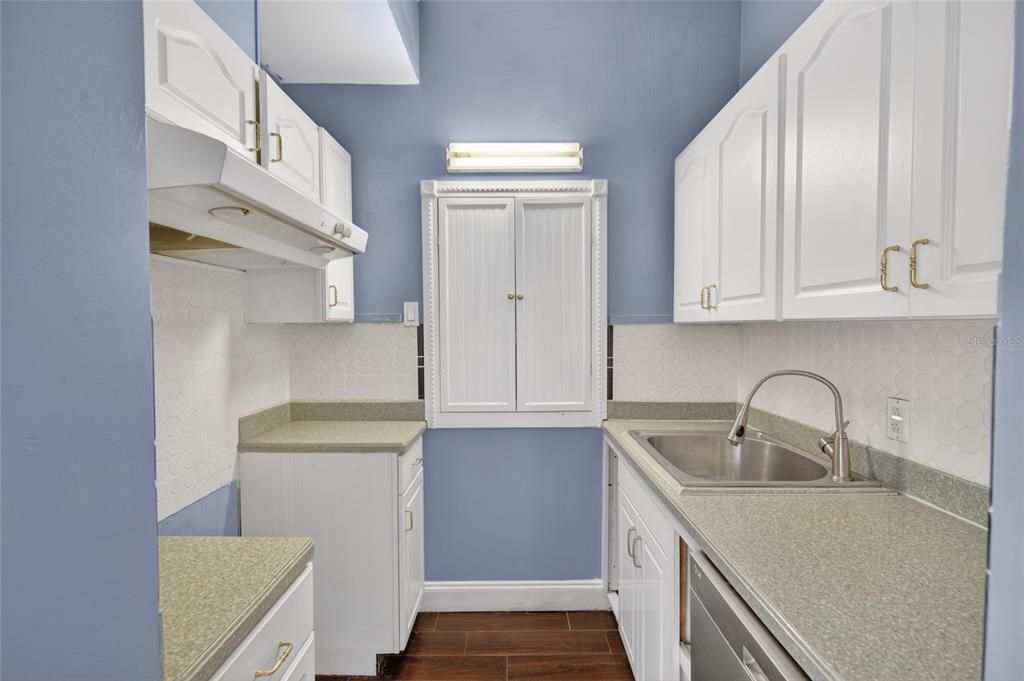 For Sale: $780,000 (4 beds, 4 baths, 4148 Square Feet)