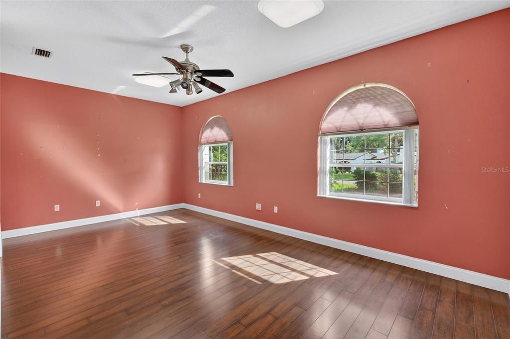 For Sale: $780,000 (4 beds, 4 baths, 4148 Square Feet)