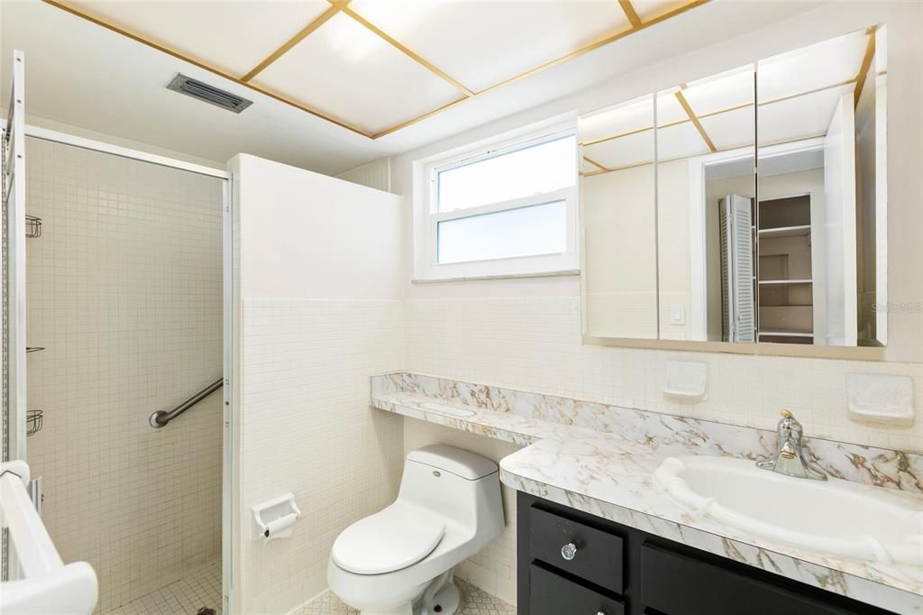For Sale: $230,000 (2 beds, 2 baths, 1532 Square Feet)