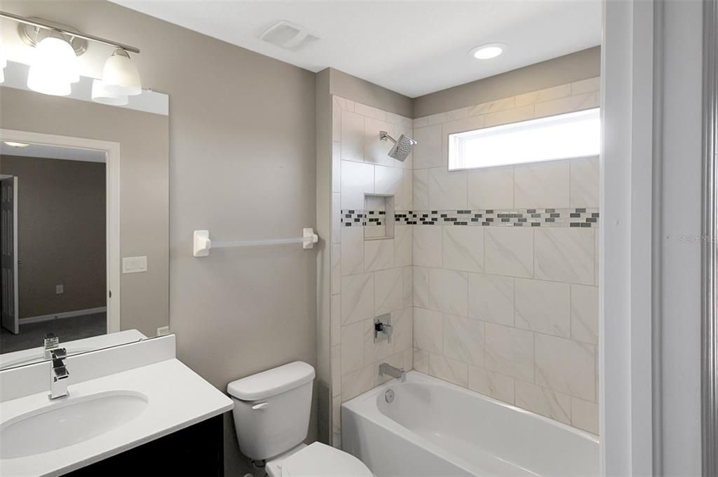 For Rent: $3,950 (5 beds, 4 baths, 3192 Square Feet)