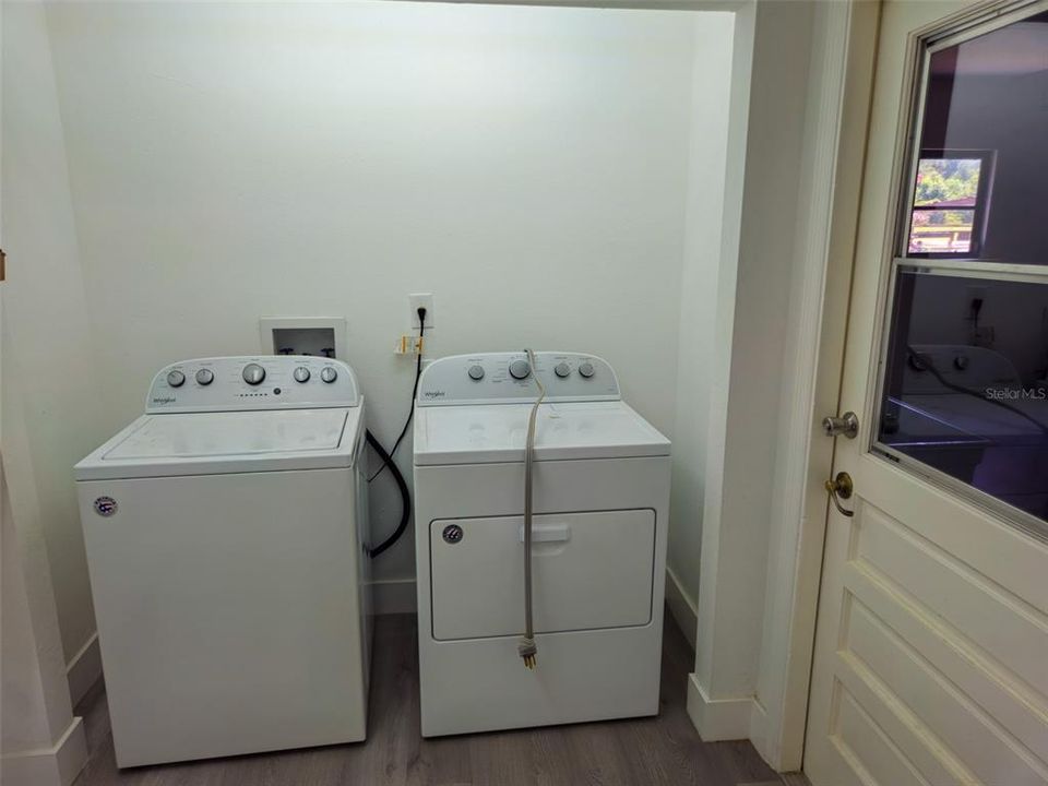 For Sale: $489,500 (3 beds, 2 baths, 3098 Square Feet)