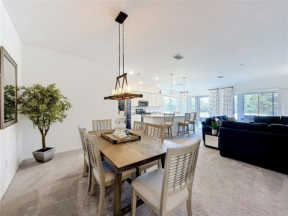 For Sale: $457,900 (3 beds, 2 baths, 1948 Square Feet)