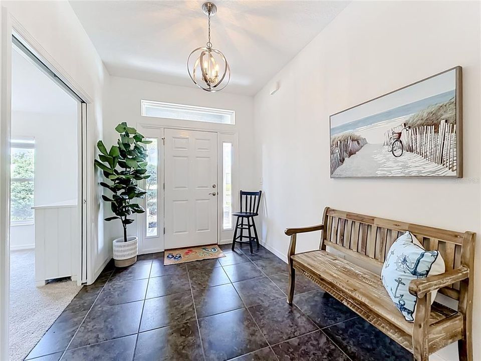For Sale: $457,900 (3 beds, 2 baths, 1948 Square Feet)