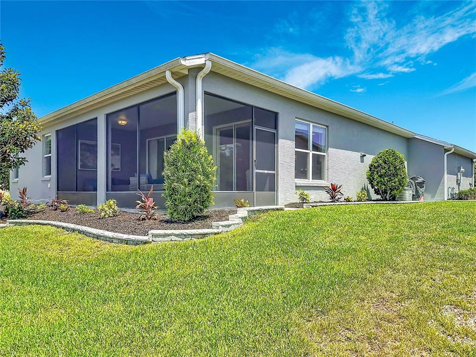 For Sale: $457,900 (3 beds, 2 baths, 1948 Square Feet)