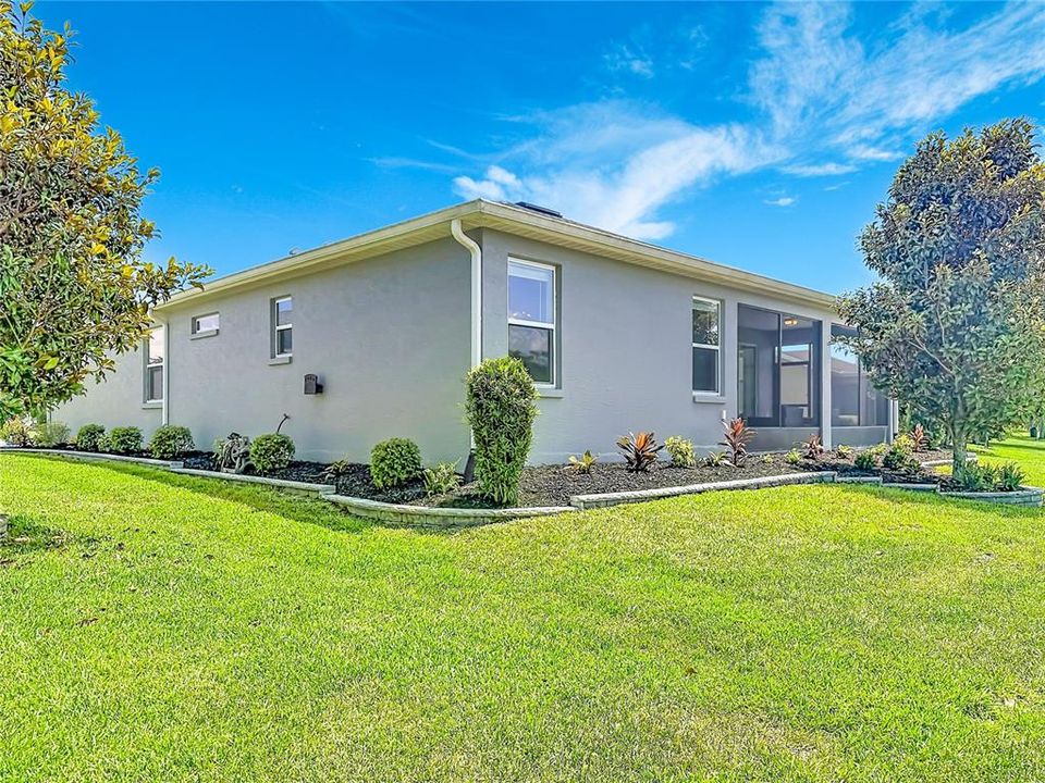 For Sale: $457,900 (3 beds, 2 baths, 1948 Square Feet)