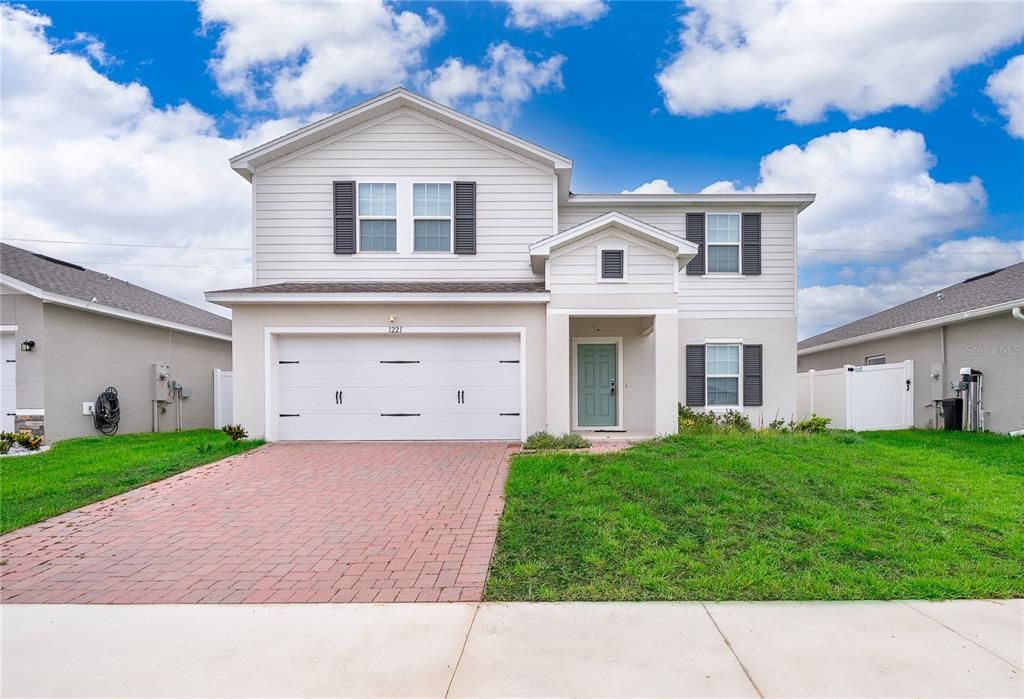 For Sale: $367,000 (4 beds, 2 baths, 2280 Square Feet)
