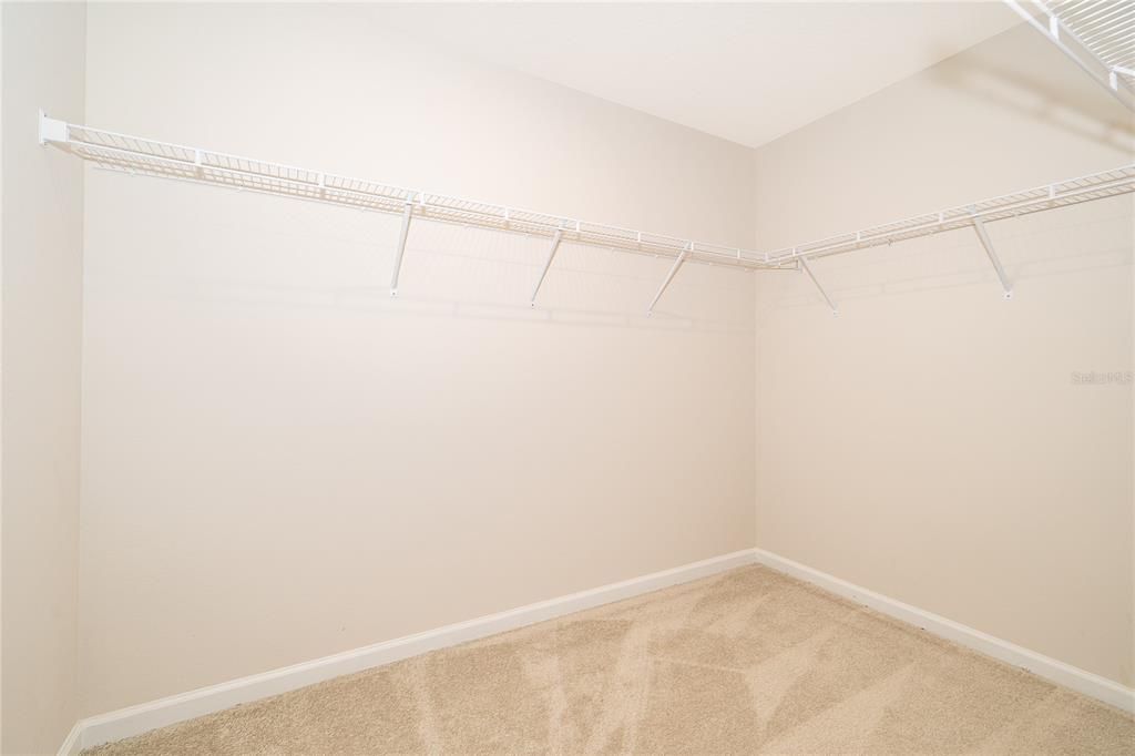 For Sale: $367,000 (4 beds, 2 baths, 2280 Square Feet)