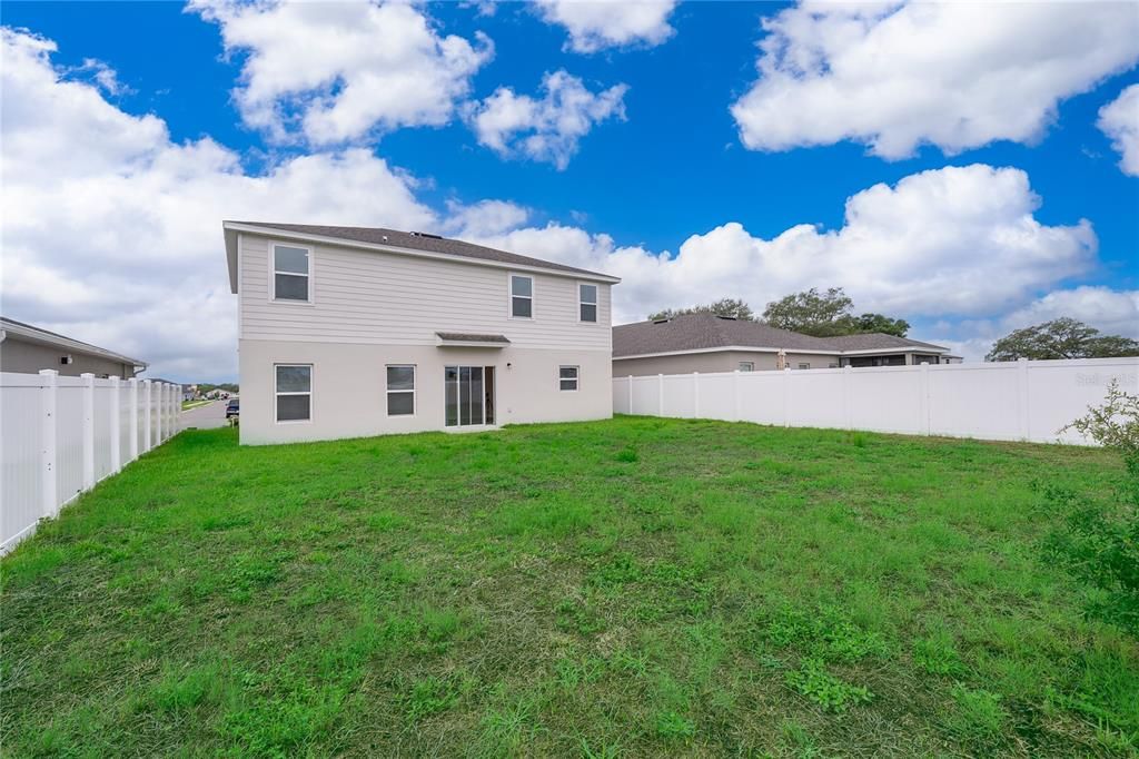 For Sale: $367,000 (4 beds, 2 baths, 2280 Square Feet)
