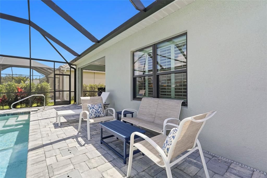 Active With Contract: $640,000 (3 beds, 2 baths, 1862 Square Feet)