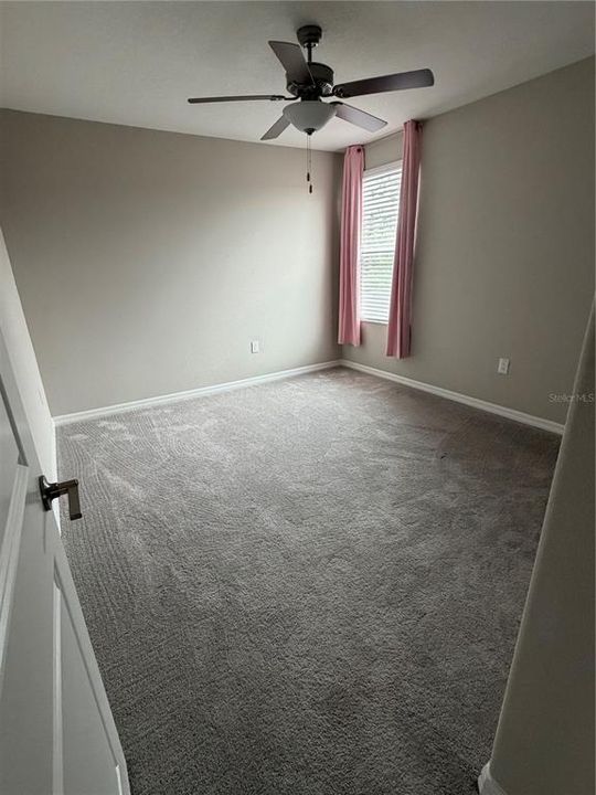For Sale: $365,000 (5 beds, 2 baths, 2949 Square Feet)