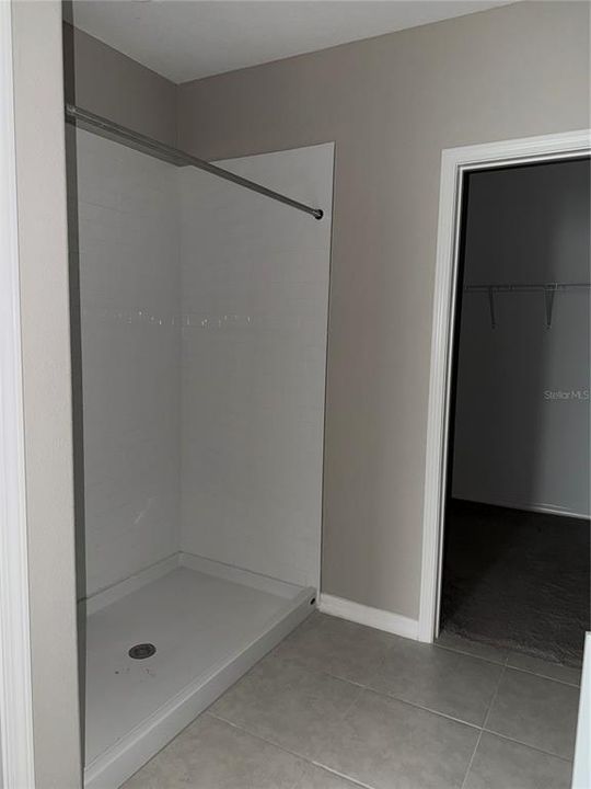 For Sale: $365,000 (5 beds, 2 baths, 2949 Square Feet)