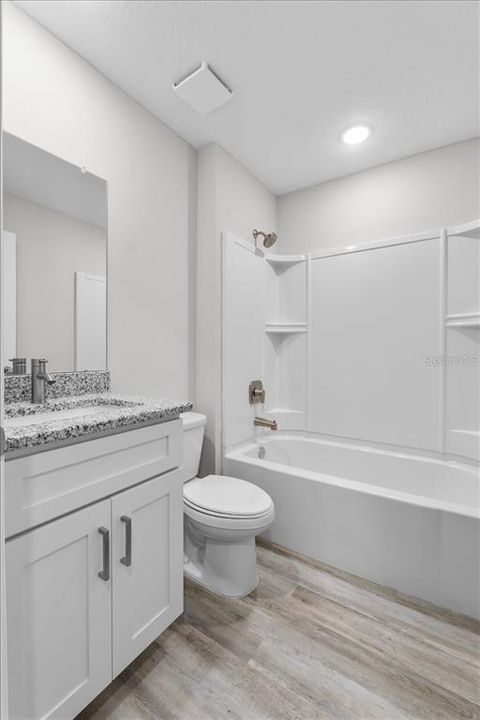 En Venta: $230,000 (2 camas, 2 baños, 1402 Pies cuadrados)