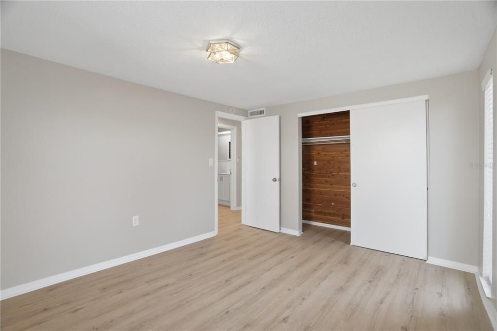 En Venta: $215,000 (2 camas, 1 baños, 846 Pies cuadrados)