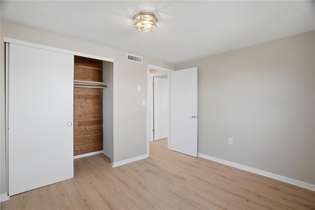 En Venta: $215,000 (2 camas, 1 baños, 846 Pies cuadrados)